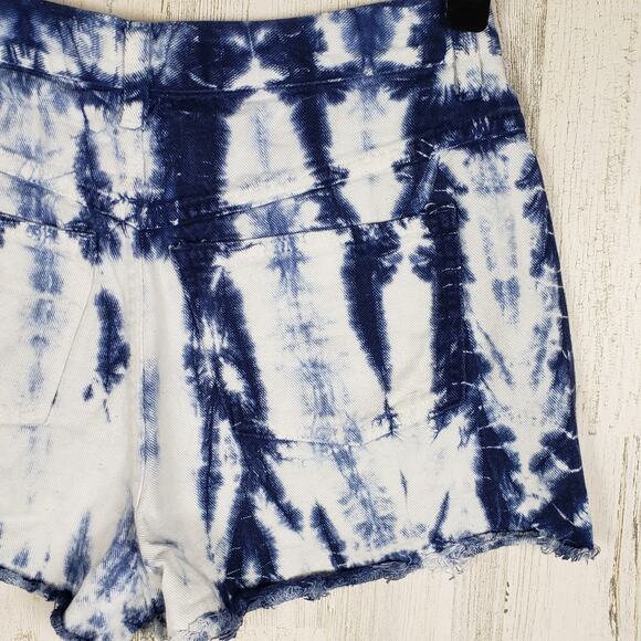 Express Bleus Denim Authentique Bleach Tie Dyed Jean Shorts Women's Size 7/8 - Picture 9 of 11